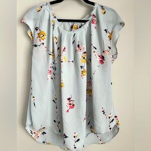 Free LC LAUREN CONRAD TOP Damaged